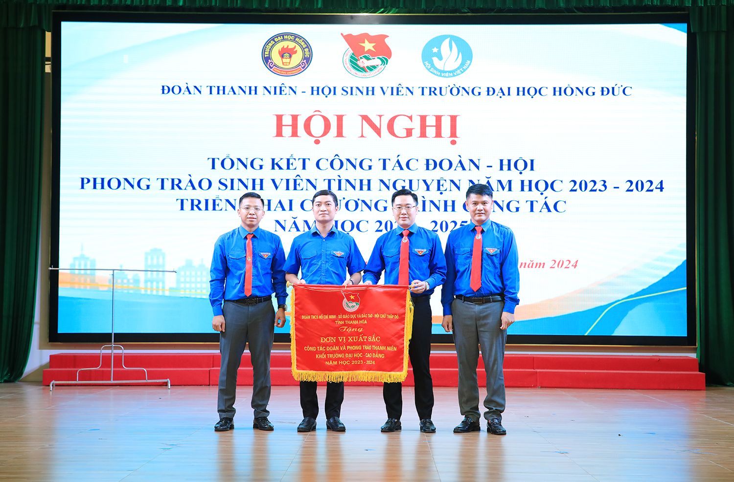 Hội nghị Tổng kết công tác Đoàn – Hội và phong trào sinh viên tình nguyện năm học 2023 - 2024, triển khai chương trình năm học 2024 - 2025